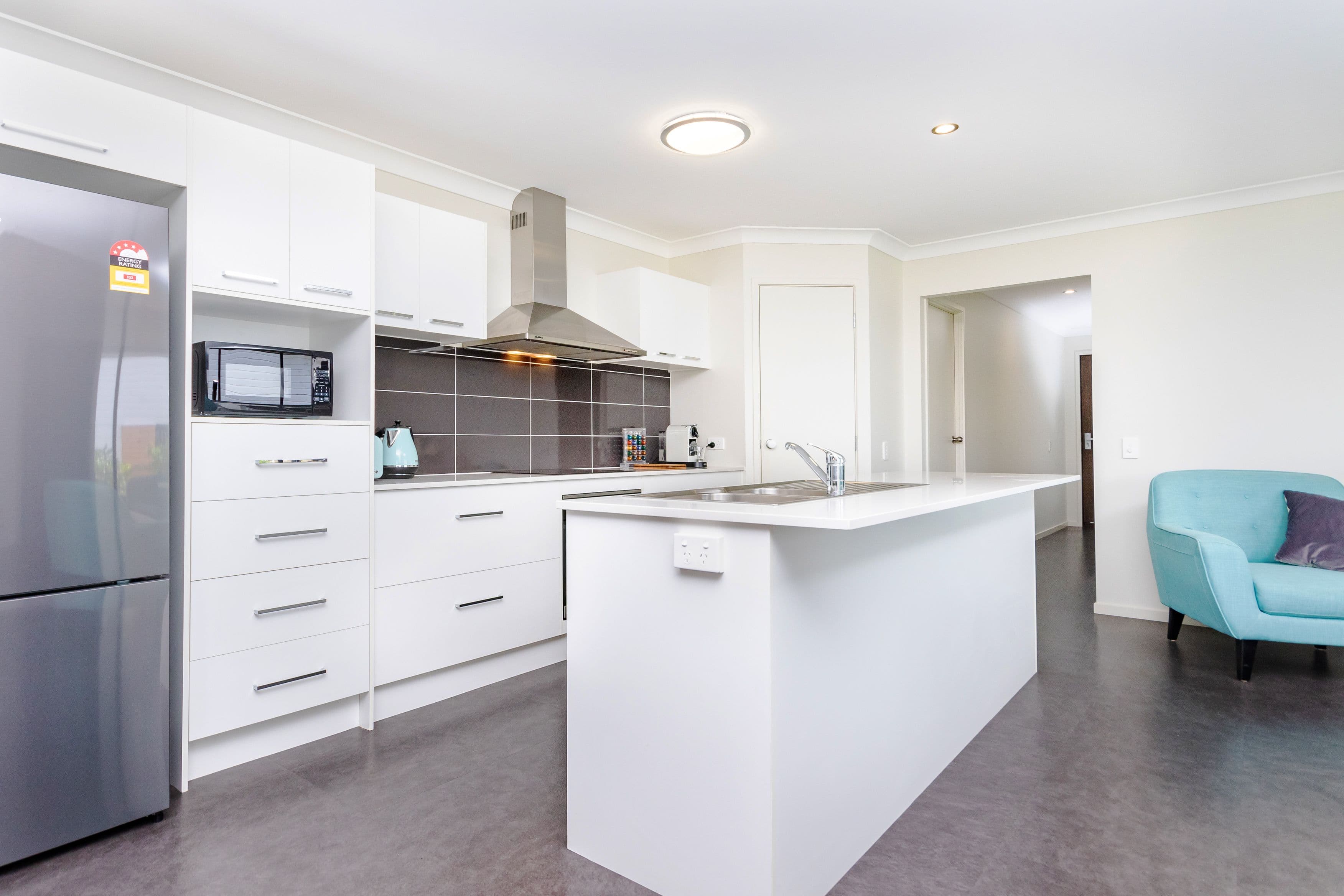 107 Samsonvale Road, Strathpine QLD 4500, Strathpine - Thumbnail 3