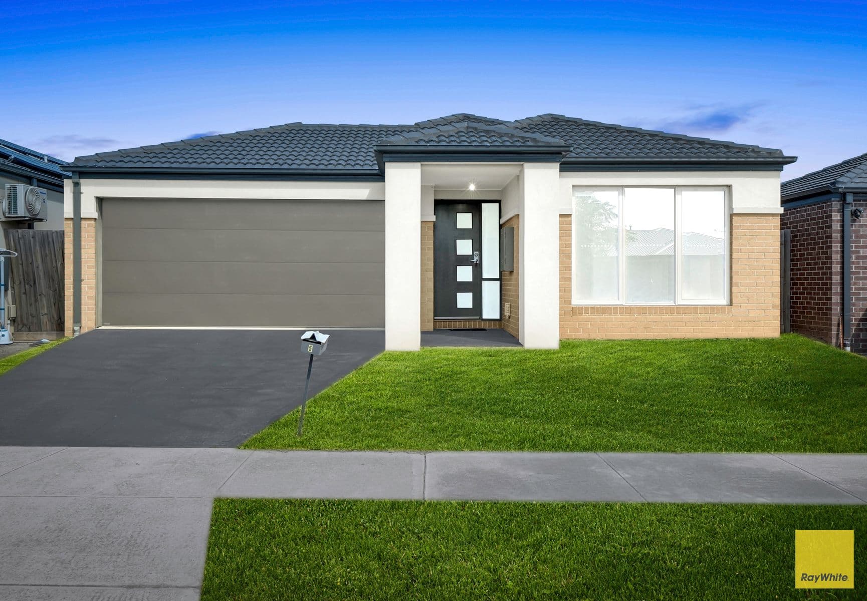 5 Chantelle Parade, Tarneit VIC 3029, Tarneit - Thumbnail 2