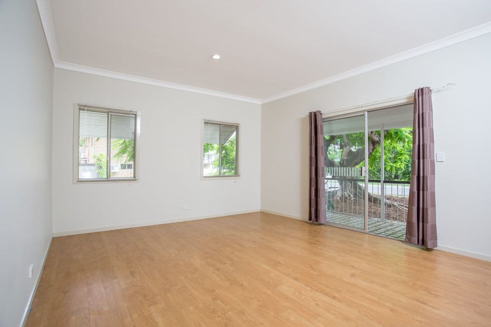 15 Inskip Street, ROCKLEA QLD 4106, Rocklea - Thumbnail 4
