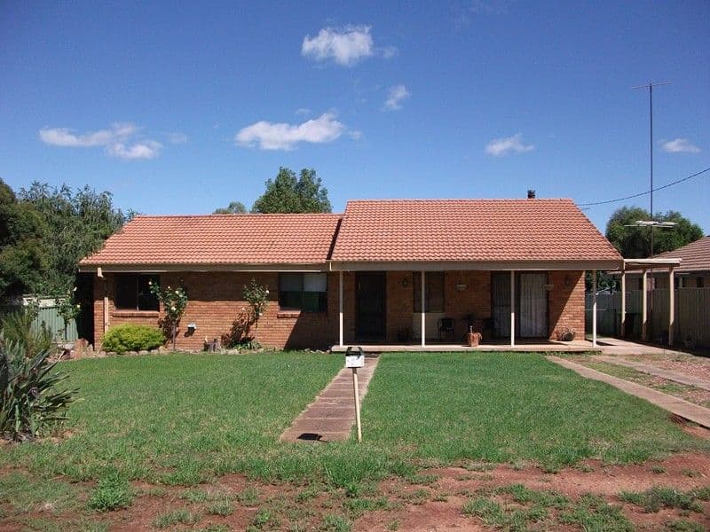 6 High Street, CONDOBOLIN NSW 2877, Condobolin - Image 1