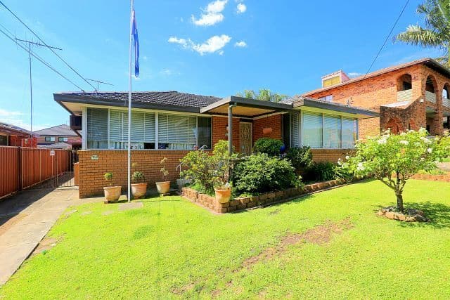 142 Flinders Road, Georges Hall - Image 1