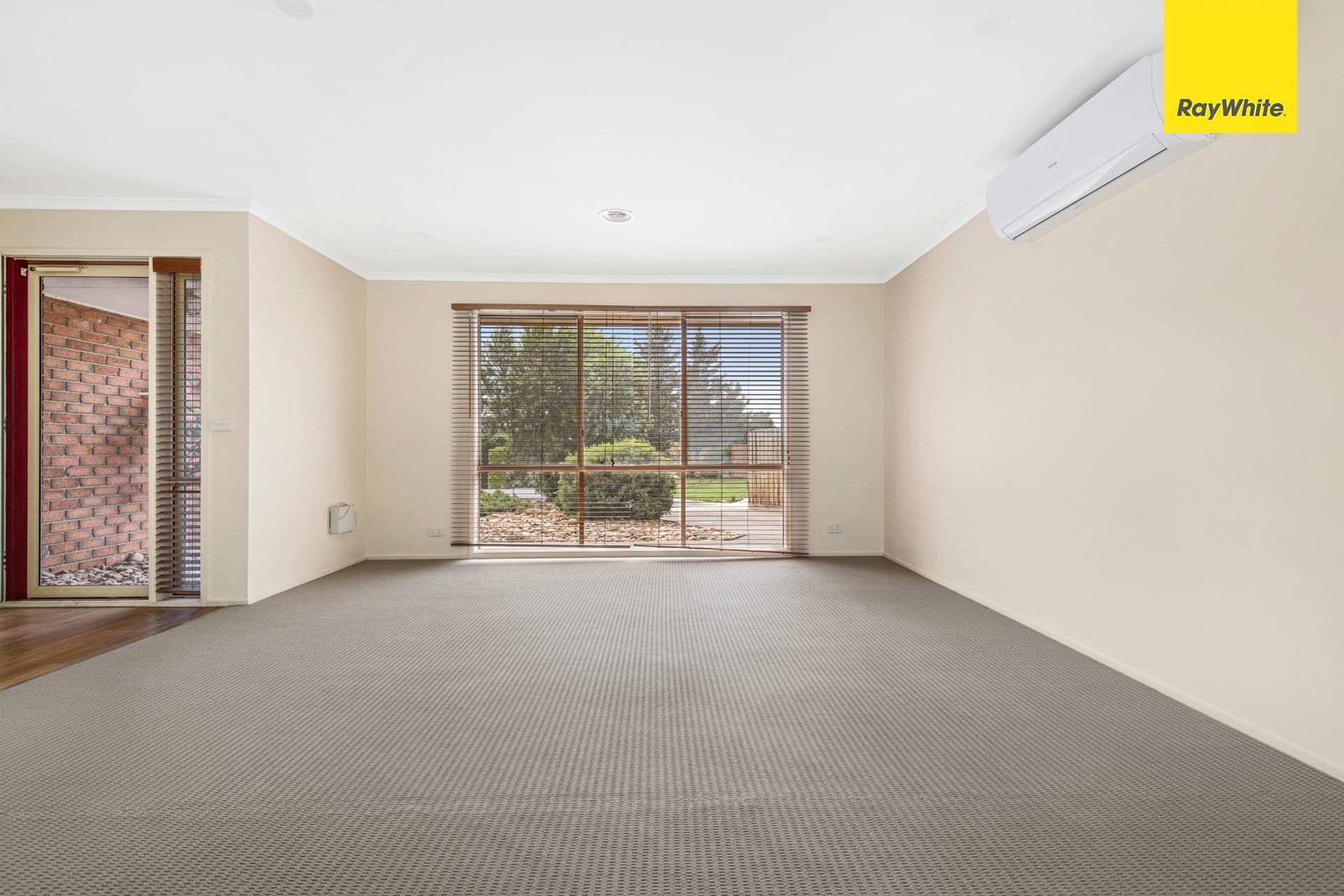 6 Momba Close, Kurunjang VIC 3337, Kurunjang - Thumbnail 2