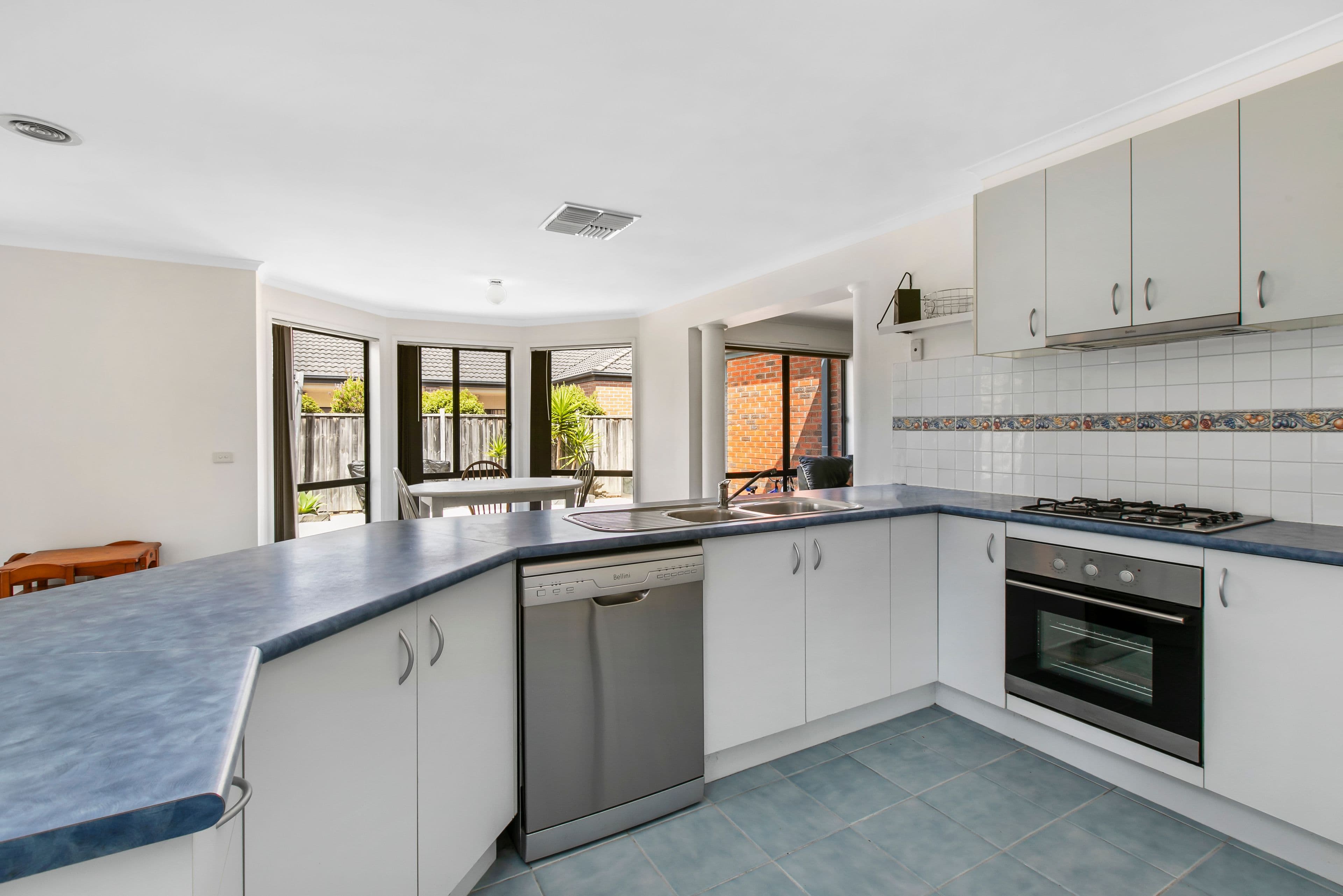 35 Hartland Circuit, Pakenham VIC 3810, Pakenham - Thumbnail 4