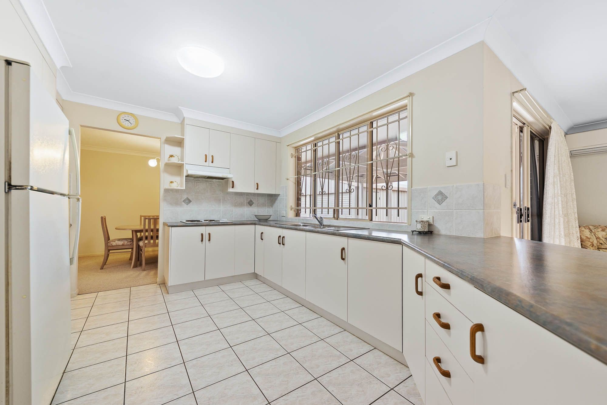 16 Cosette Street, Bracken Ridge QLD 4017, Bracken Ridge - Thumbnail 5