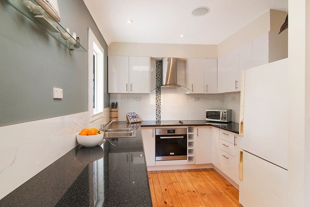 10 Enfield Avenue, North Richmond - Thumbnail 3
