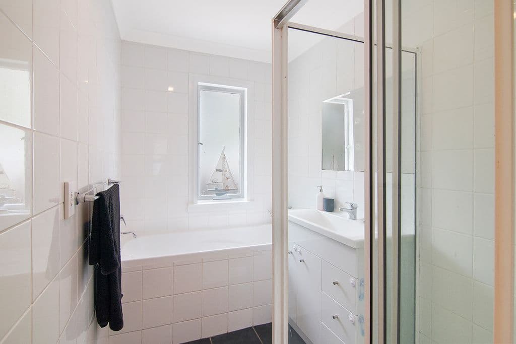 10 Enfield Avenue, North Richmond - Thumbnail 8