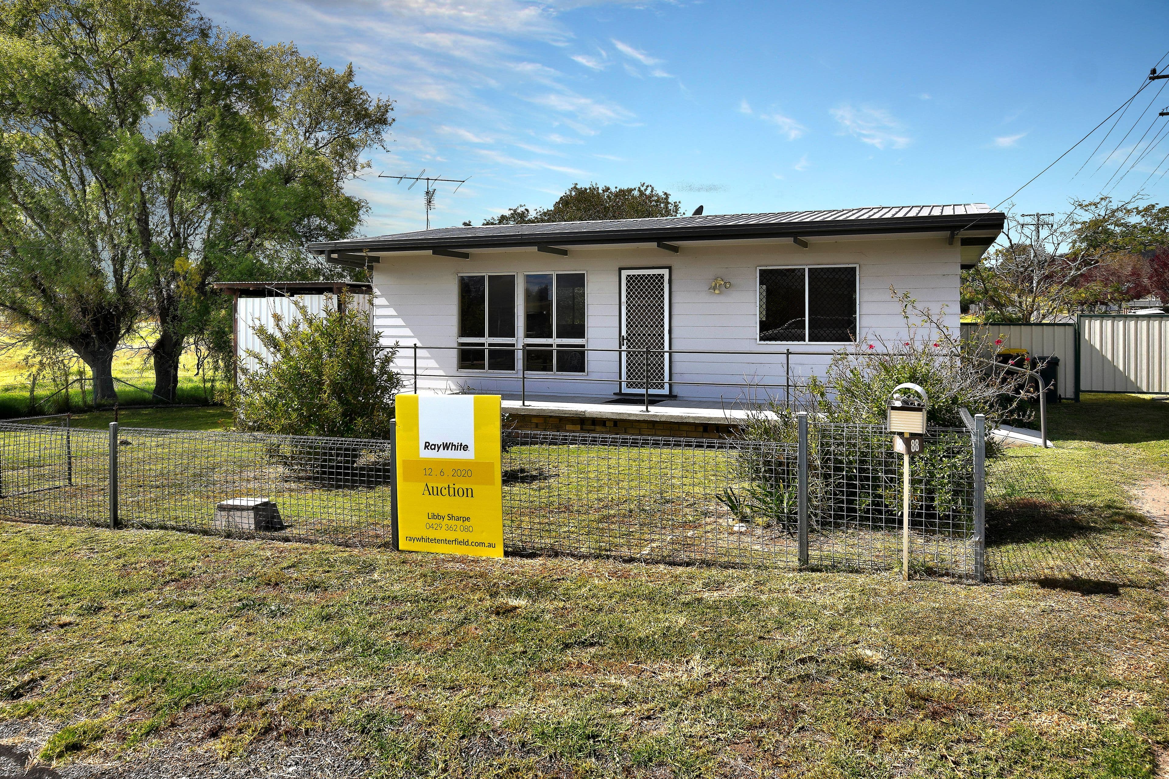 88 Bulwer Street, Tenterfield NSW 2372, Tenterfield - Image 1