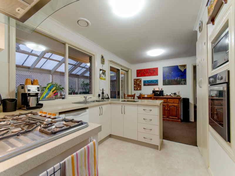 9 Darcy Street, MORNINGTON VIC 3931, Mornington - Thumbnail 2