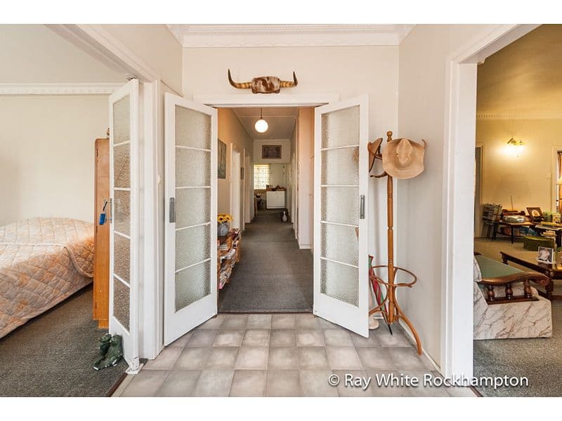 113 Cambridge Street, THE RANGE QLD 4700, The Range - Thumbnail 6