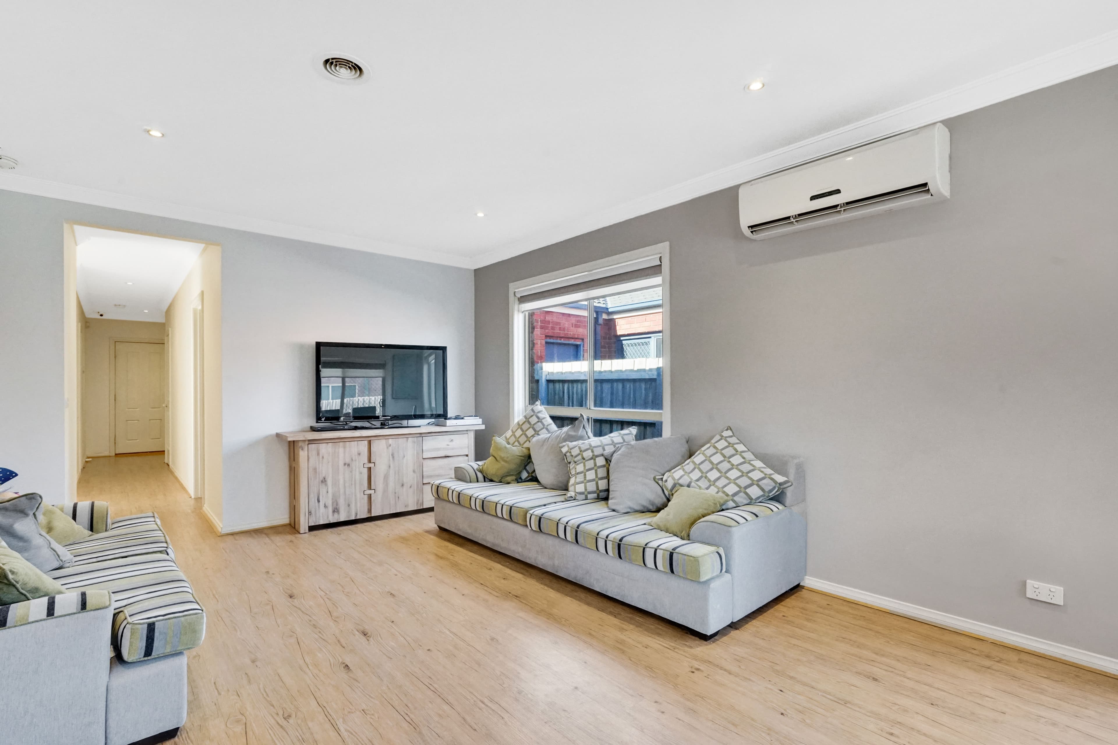 18 Harkaway Avenue, Hoppers Crossing VIC 3029, Hoppers Crossing - Thumbnail 3