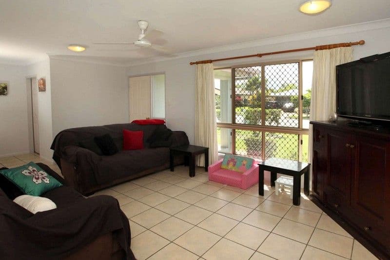 12 Crestbrook Drive, MOUNT LOUISA QLD 4814, Mount Louisa - Thumbnail 4