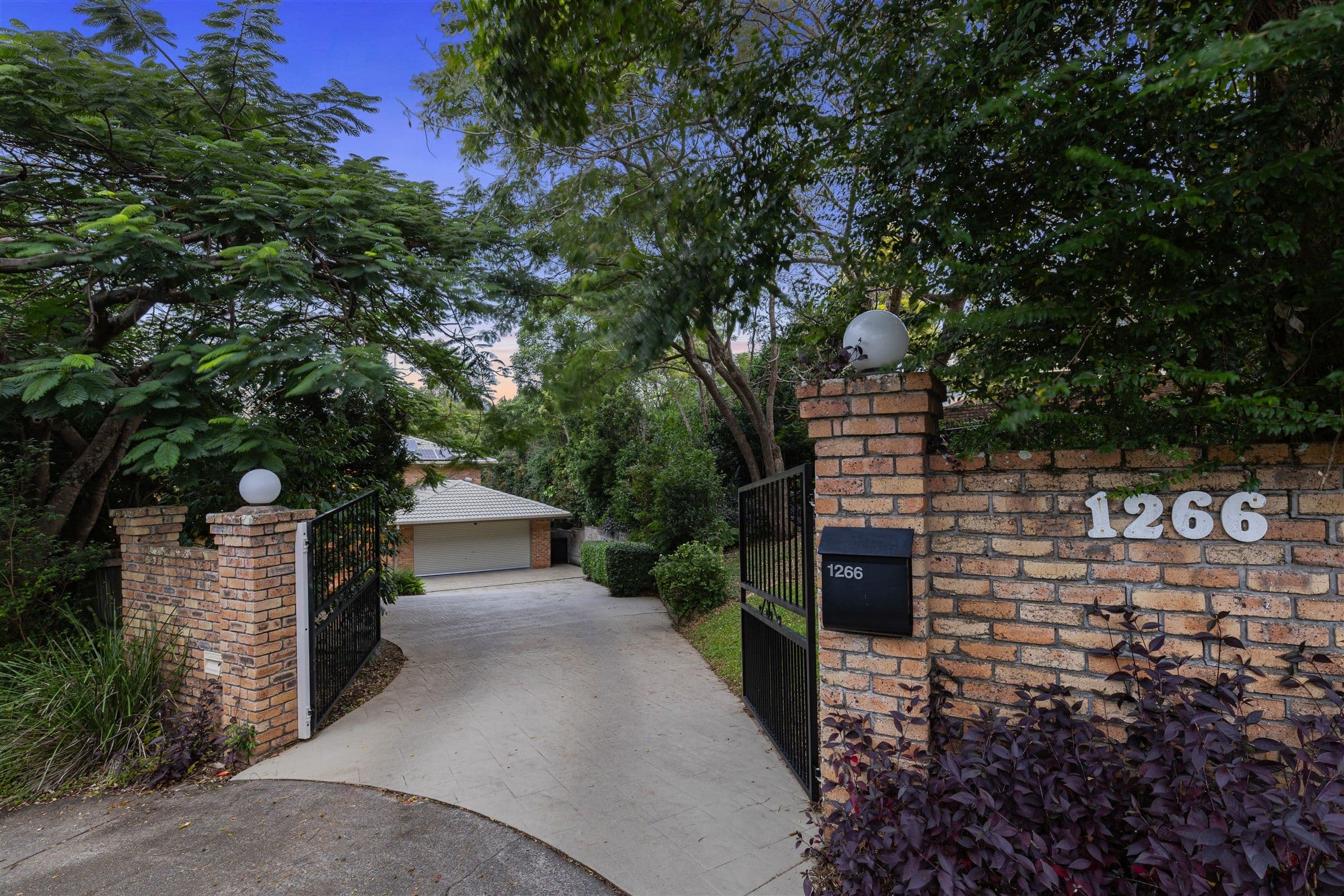 1266 Waterworks Road, The Gap QLD 4061, The Gap - Thumbnail 2