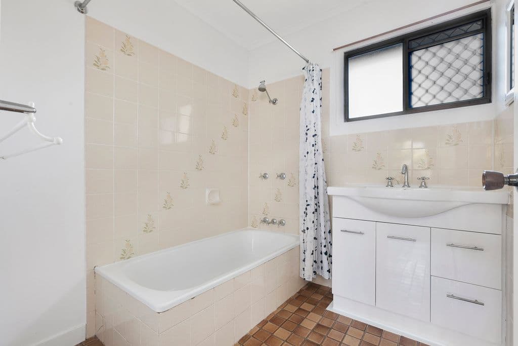 8 Spinnaker Street, Tewantin QLD 4565, Tewantin - Thumbnail 7