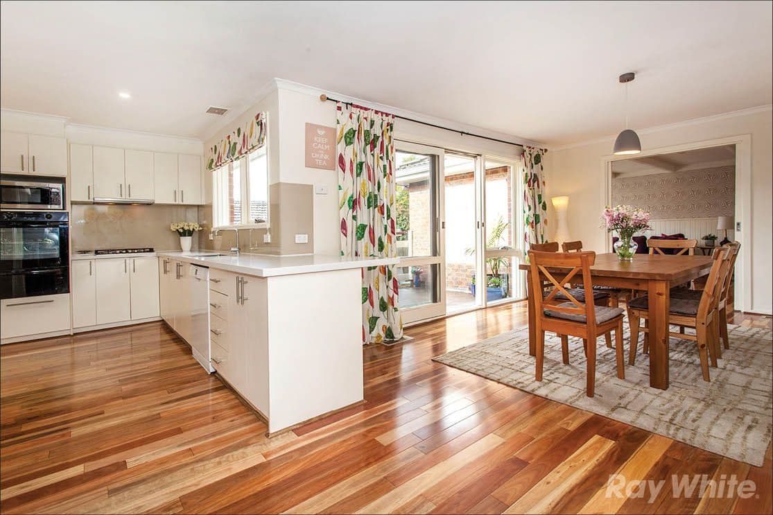 4 Eastleigh Drive, Glen Waverley VIC 3150, Glen Waverley - Thumbnail 3