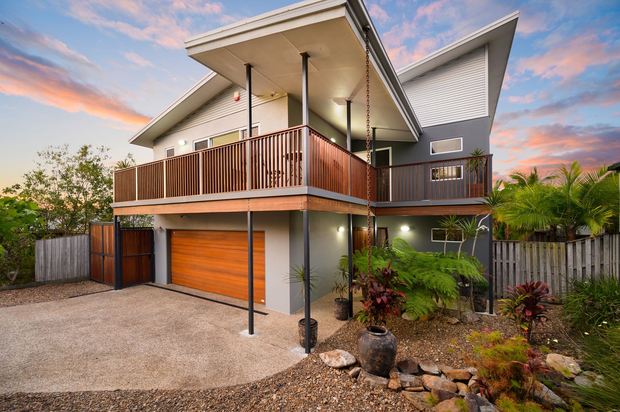 9 Stockdale Street, Pacific Pines QLD 4211, Pacific Pines - Thumbnail 2