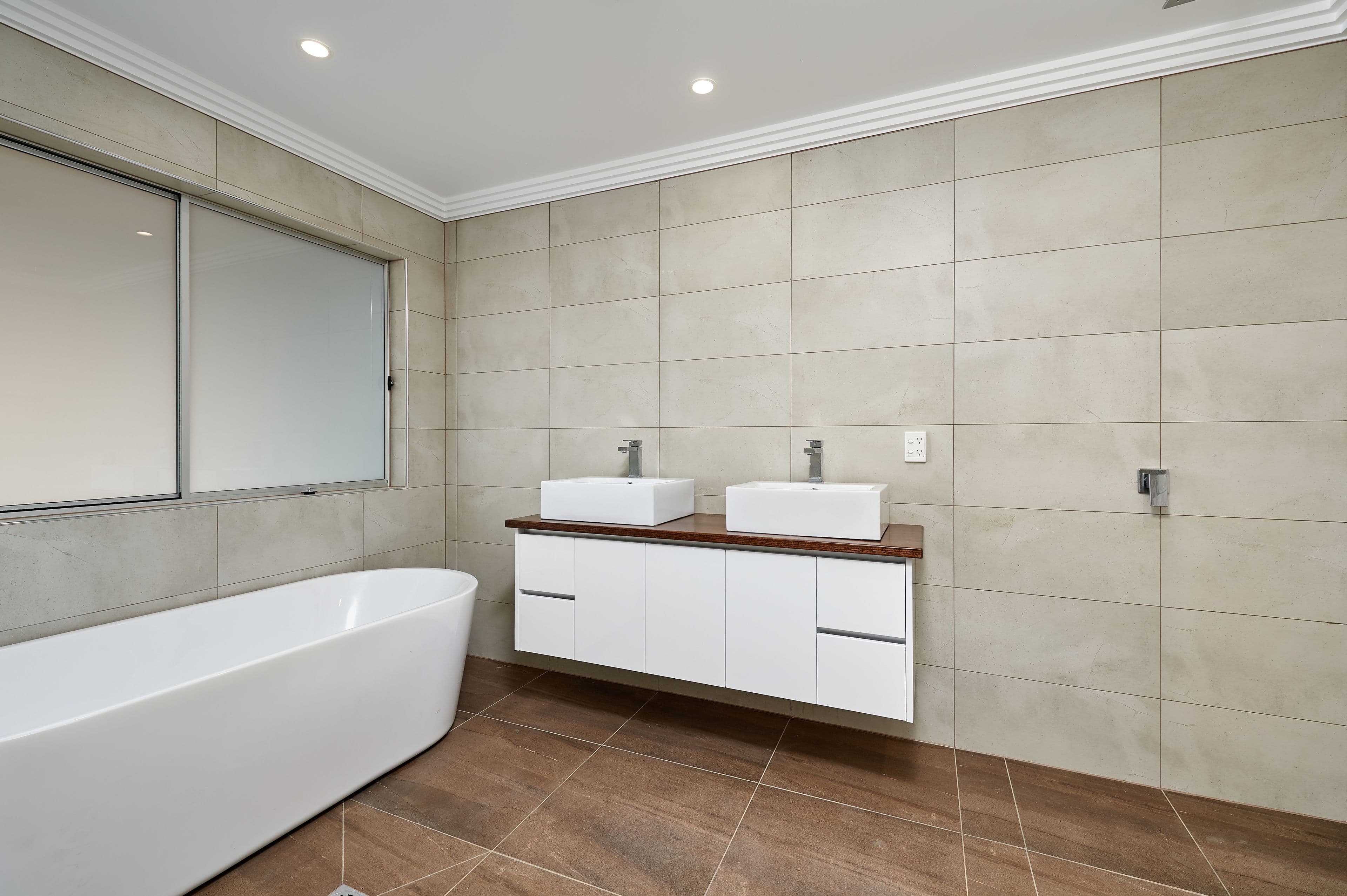 16 Dunrobin Street, Coolamon - Thumbnail 3