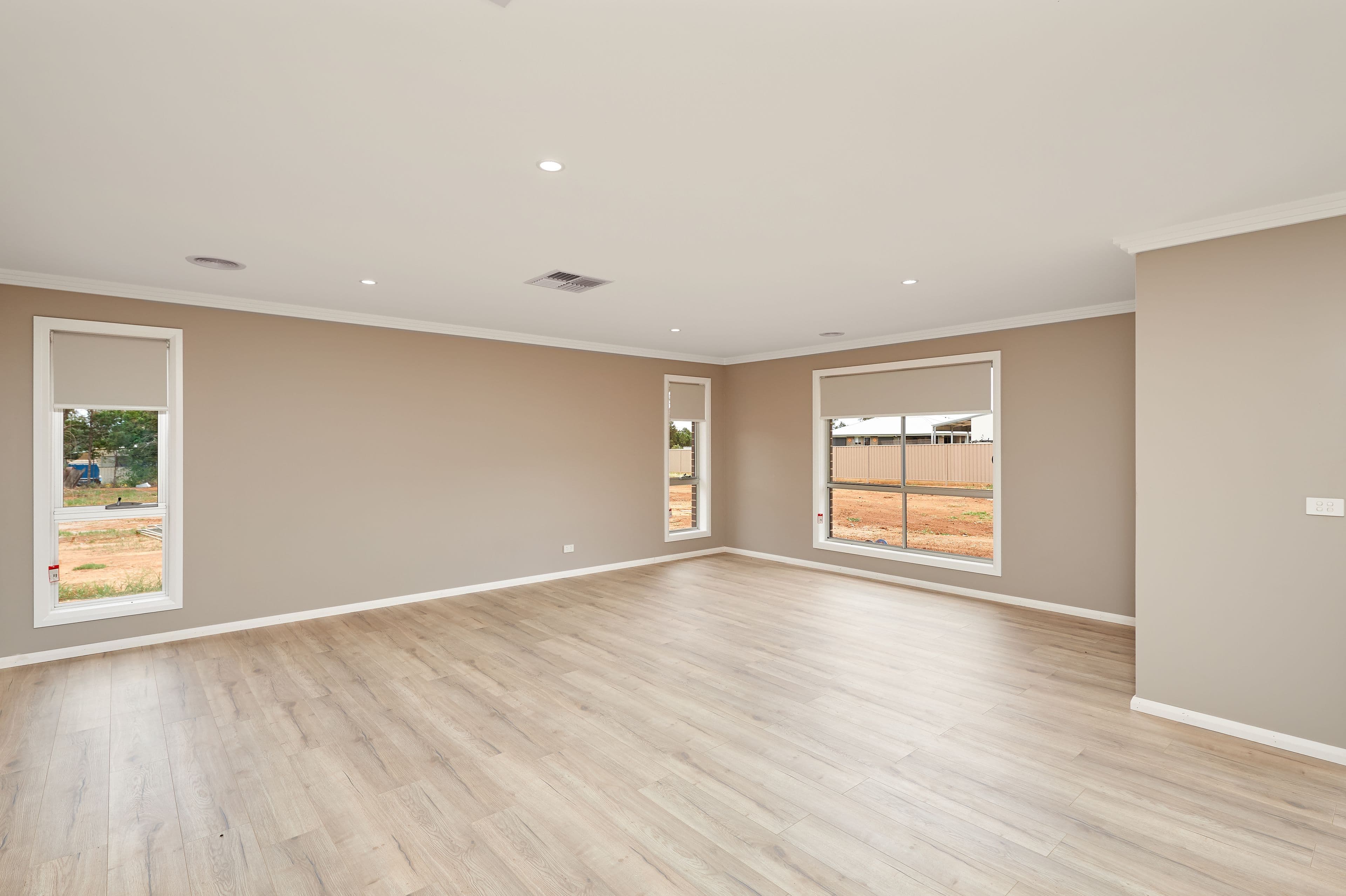 16 Dunrobin Street, Coolamon - Thumbnail 4