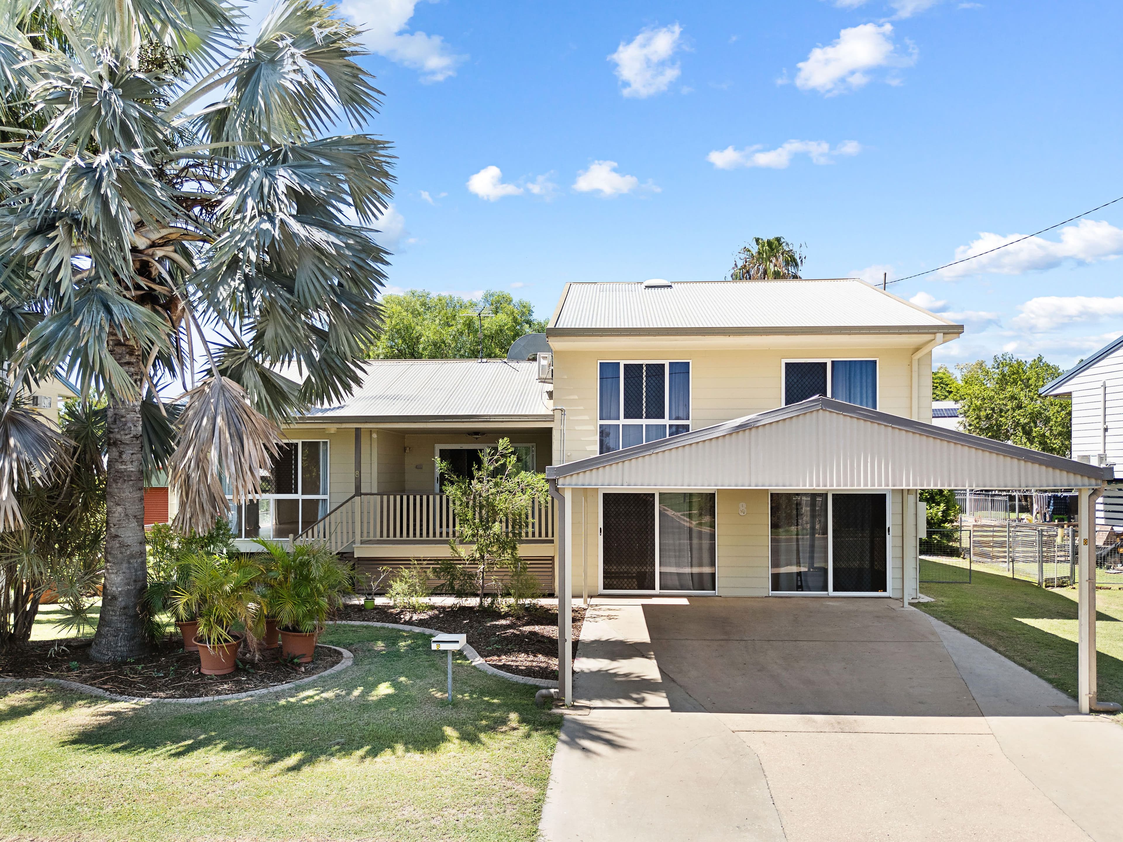 8 Colleen Avenue, Emerald QLD 4720, Emerald - Image 1