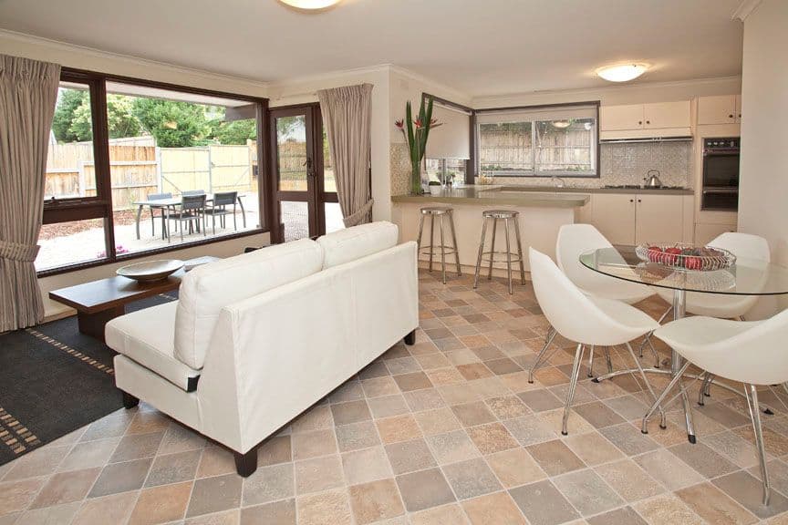 3 Wynyard Street, GLEN WAVERLEY VIC 3150, Glen Waverley - Thumbnail 2
