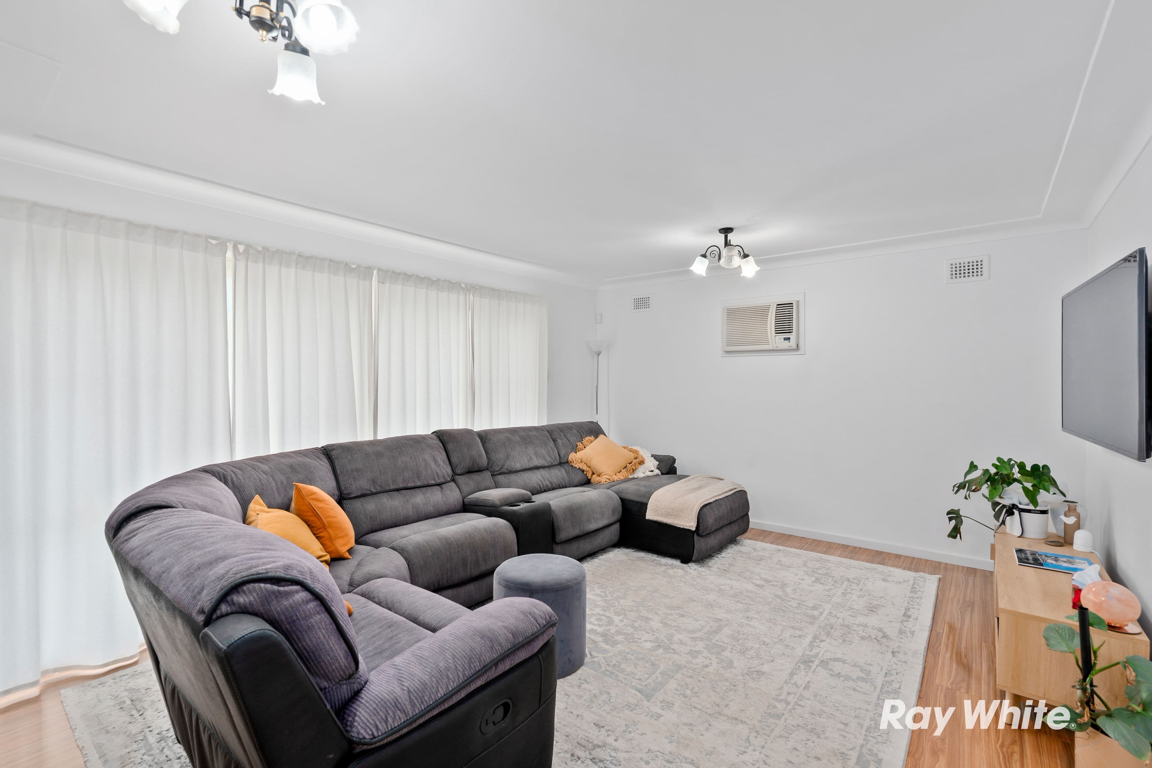 50 Sylvia Street, Blacktown NSW 2148, Blacktown - Thumbnail 2