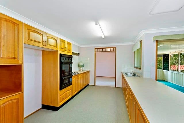 2 Castle Close, KILLARNEY VALE NSW 2261, Killarney Vale - Thumbnail 2