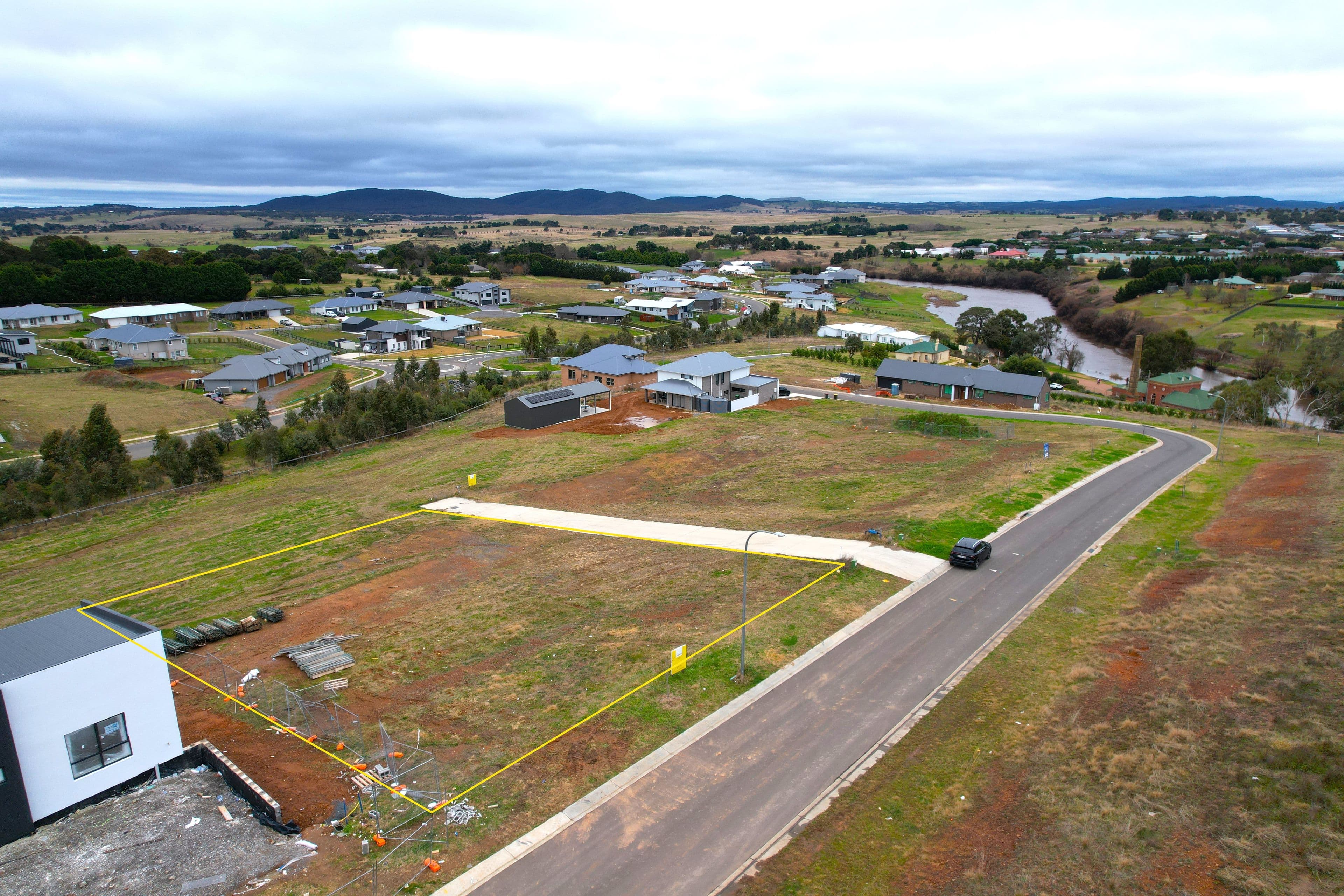 13 Snowgums Drive, Goulburn NSW 2580, Goulburn - Image 1