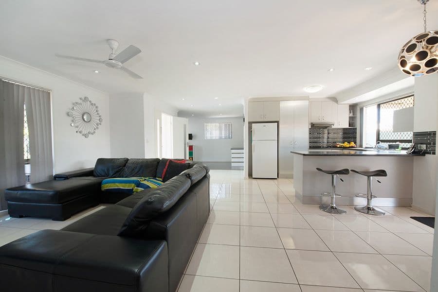 3 Kittani Court, DECEPTION BAY QLD 4508, Deception Bay - Thumbnail 2