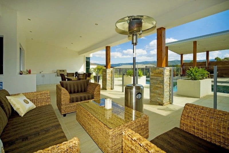 10 Meadow Court, MAUDSLAND QLD 4210, Maudsland - Thumbnail 8