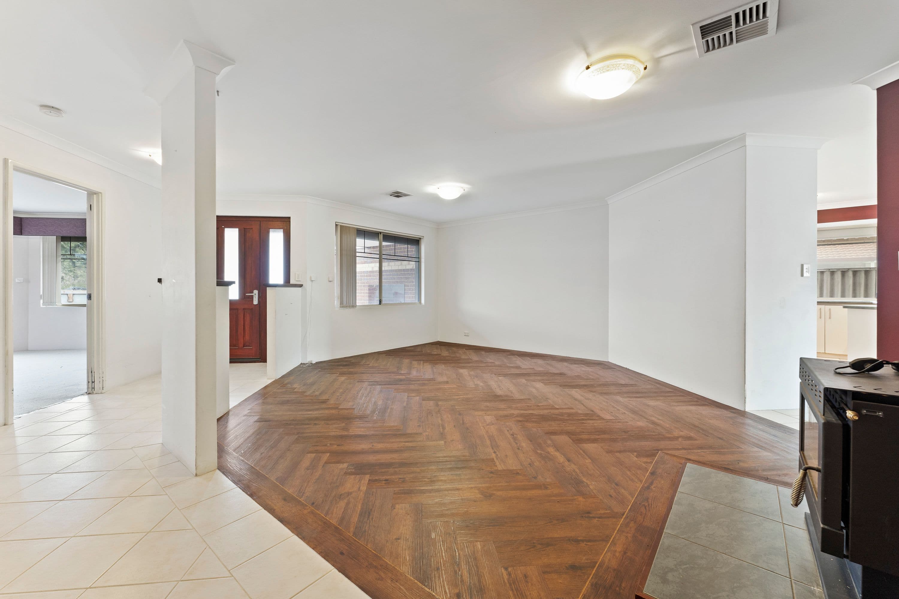 21 Parkland Drive, Warnbro WA 6169, Warnbro - Thumbnail 3
