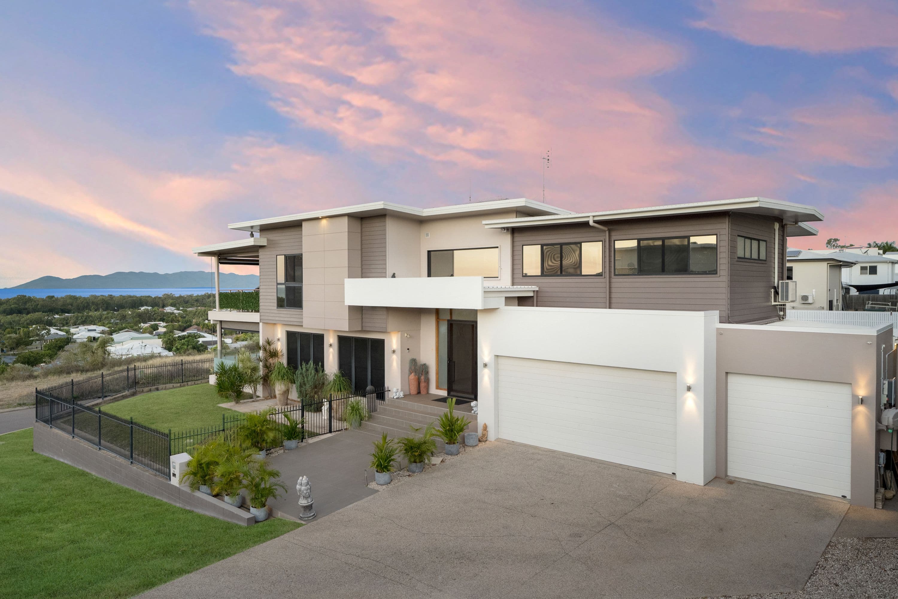 19 Cashell Crescent, Bushland Beach QLD 4818, Bushland Beach - Thumbnail 2
