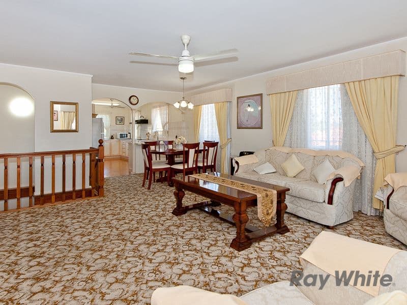 19 Leawarra Crescent, Ferny Hills QLD 4055, Ferny Hills - Thumbnail 7