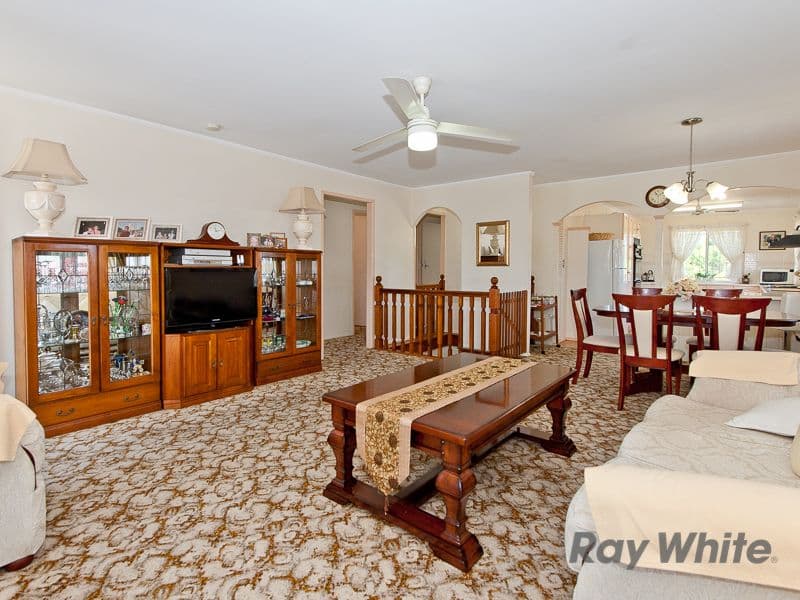 19 Leawarra Crescent, Ferny Hills QLD 4055, Ferny Hills - Thumbnail 8