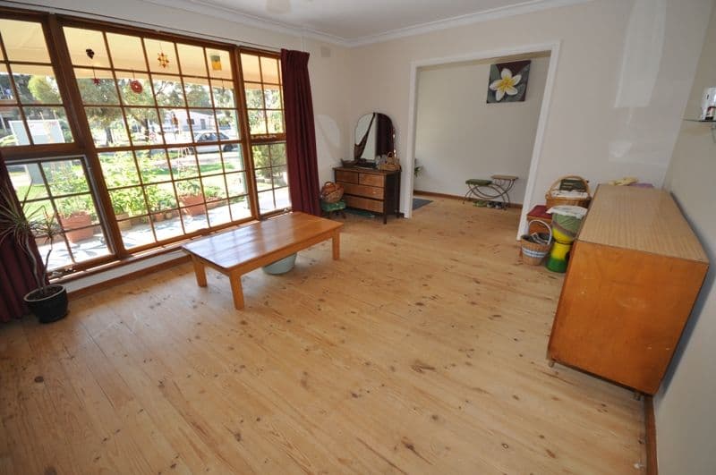 26 Shepherdson Road, PARAFIELD GARDENS SA 5107, Parafield Gardens - Thumbnail 2