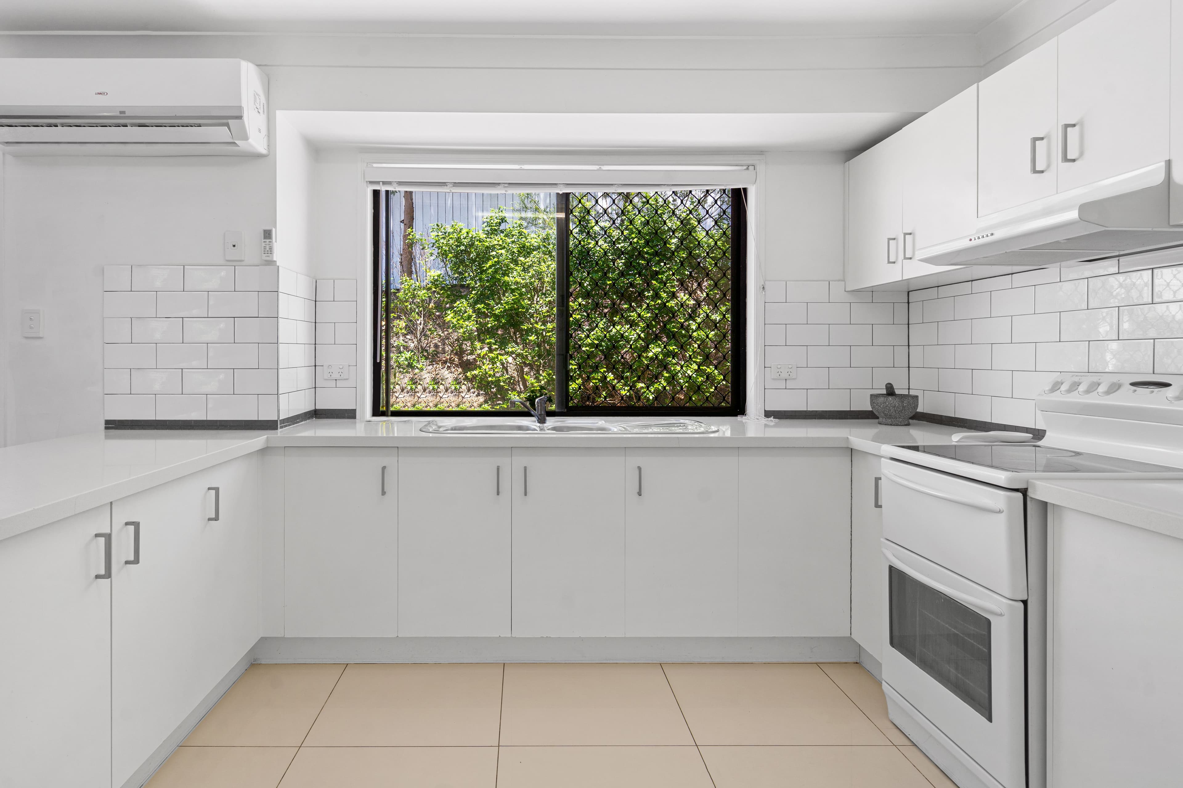 2 Salwood Place, Beenleigh QLD 4207, Beenleigh - Thumbnail 3