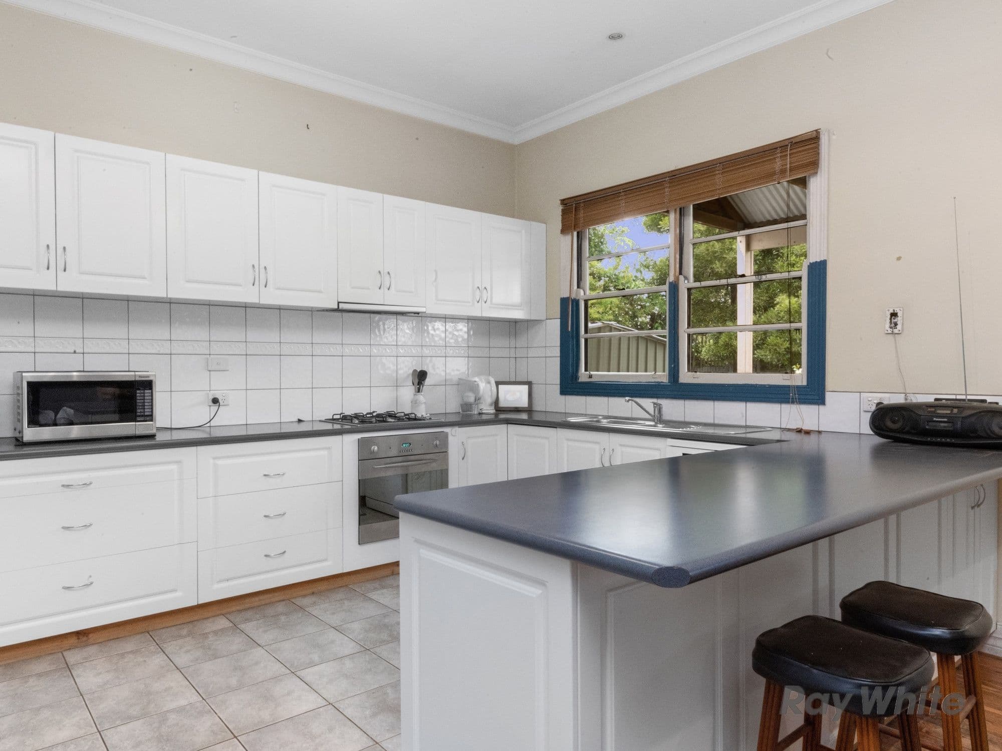4 Lavery Street, Benalla VIC 3672, Benalla - Thumbnail 2