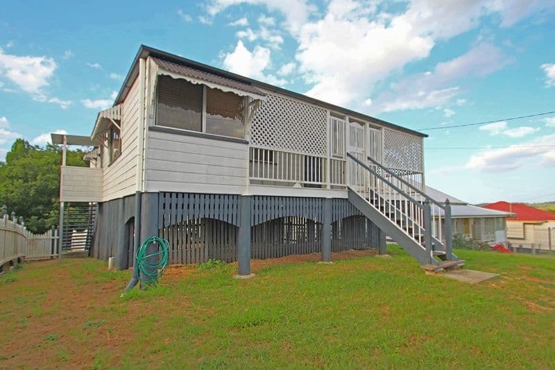 172 Blackstone Road, Silkstone QLD 4304, Silkstone - Thumbnail 2
