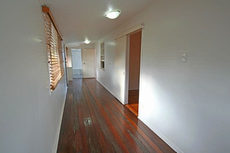 172 Blackstone Road, Silkstone QLD 4304, Silkstone - Thumbnail 8