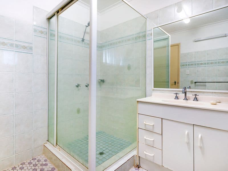 35 Seagull Avenue, Mermaid Beach QLD 4218, Mermaid Beach - Thumbnail 3