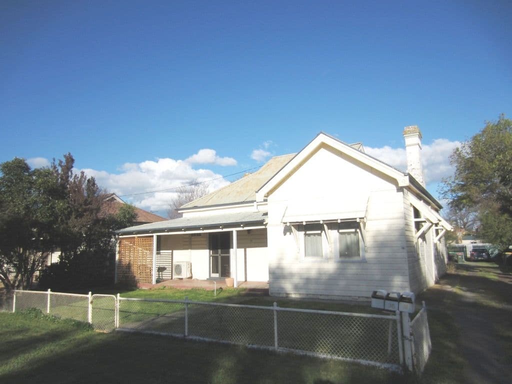 36 Hay Street, COOTAMUNDRA NSW 2590, Cootamundra - Image 1