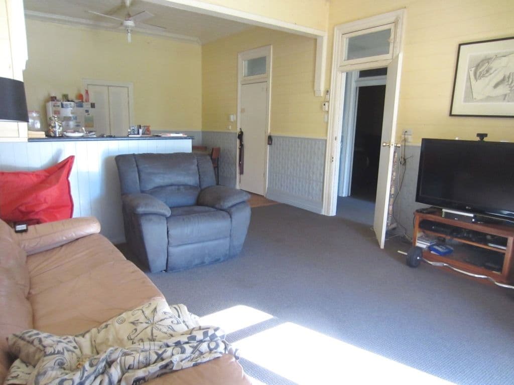 36 Hay Street, COOTAMUNDRA NSW 2590, Cootamundra - Thumbnail 4