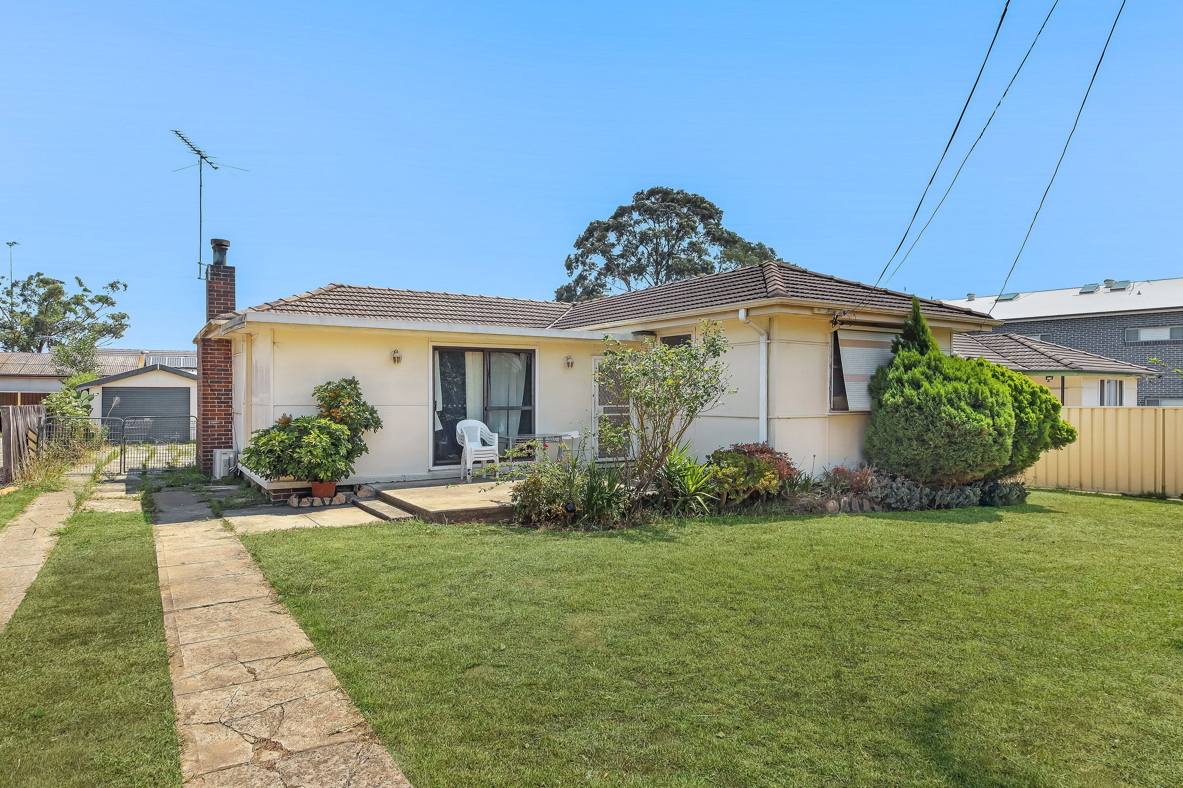 11 Alcoomie Street, Villawood - Image 1