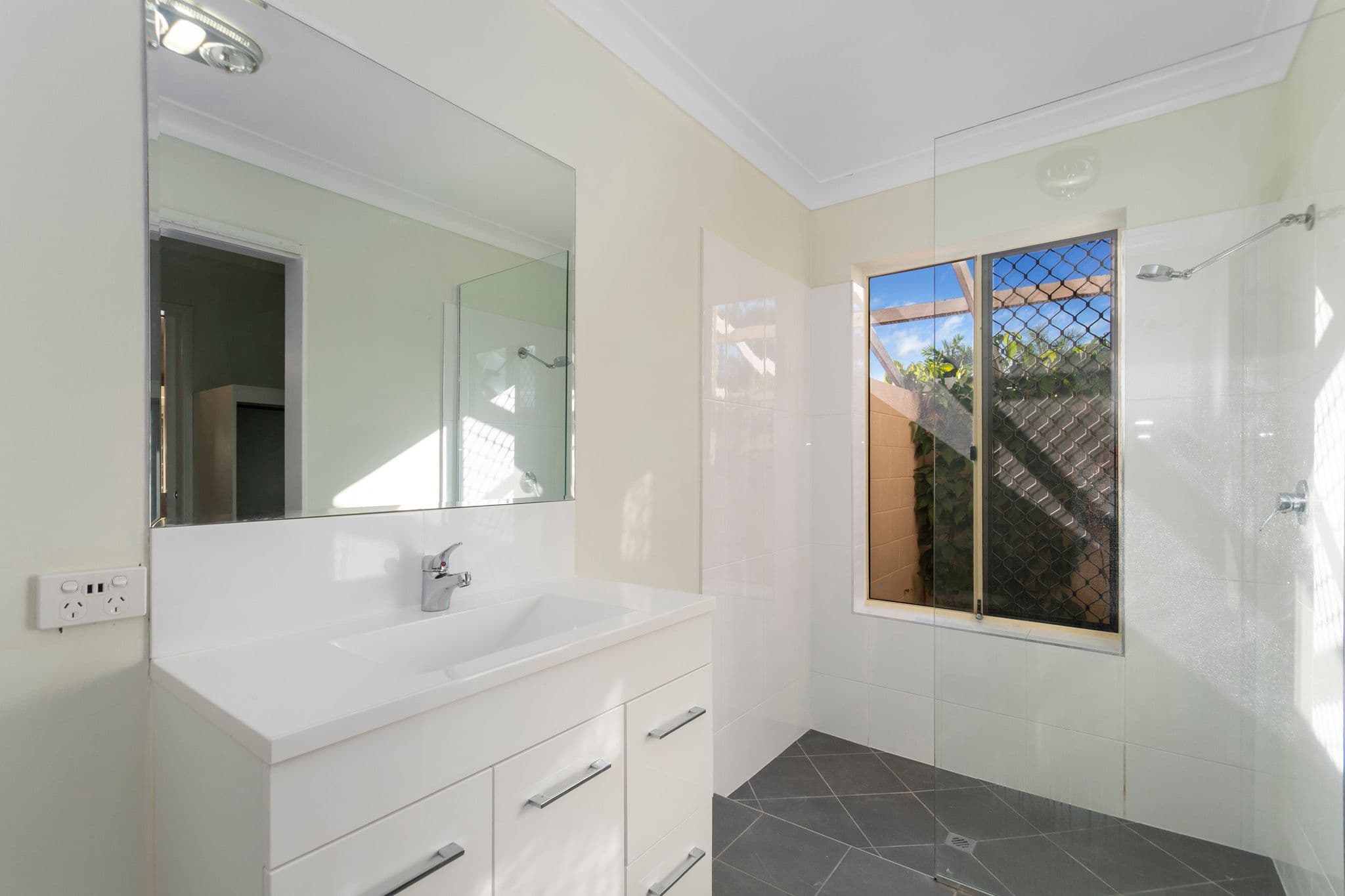 57 Eliza Street, Kelso QLD 4815, Kelso - Thumbnail 8