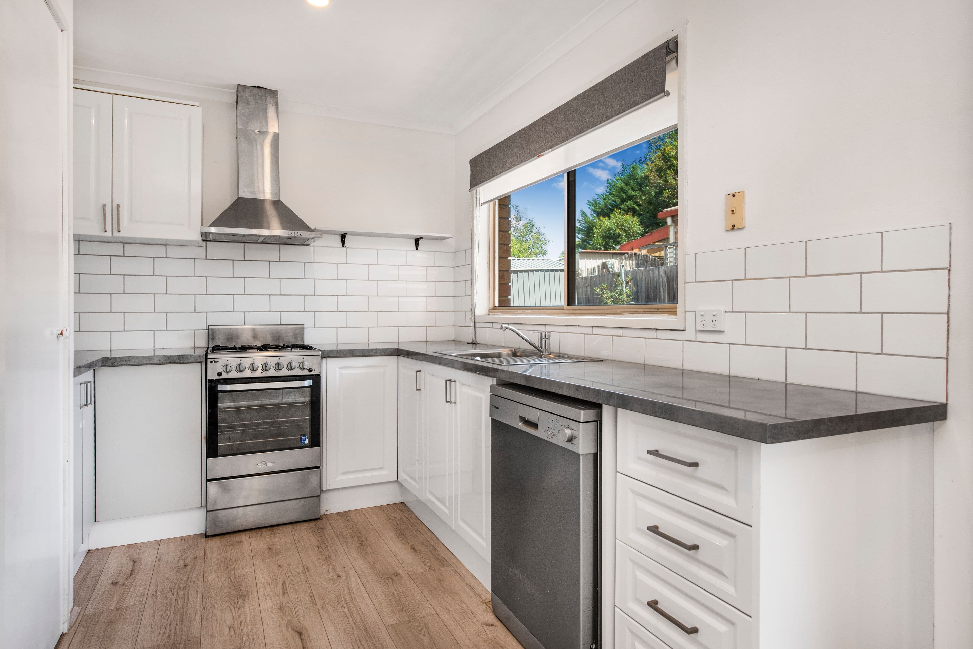 44 Duncan Drive, Pakenham VIC 3810, Pakenham - Thumbnail 3