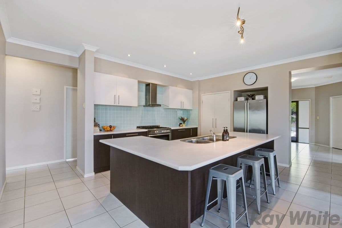 10 Kurrajong Circuit, North Lakes QLD 4509, North Lakes - Thumbnail 5