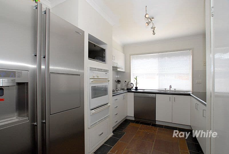 11 Landhill Court, HALLAM VIC 3803, Hallam - Thumbnail 2