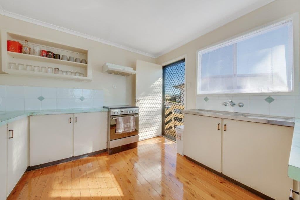 2 Payne Street, Clinton QLD 4680, Clinton - Thumbnail 2