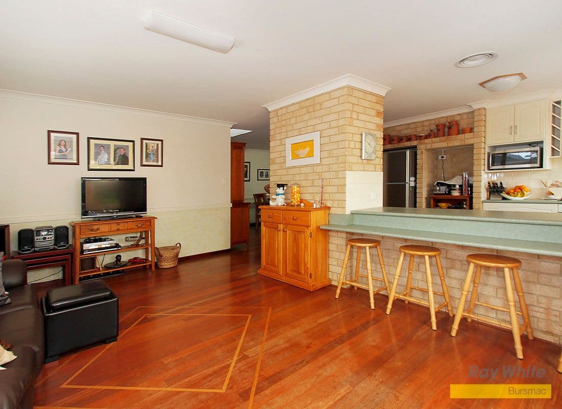16 Henty Loop, WOODVALE WA 6026, Woodvale - Thumbnail 5