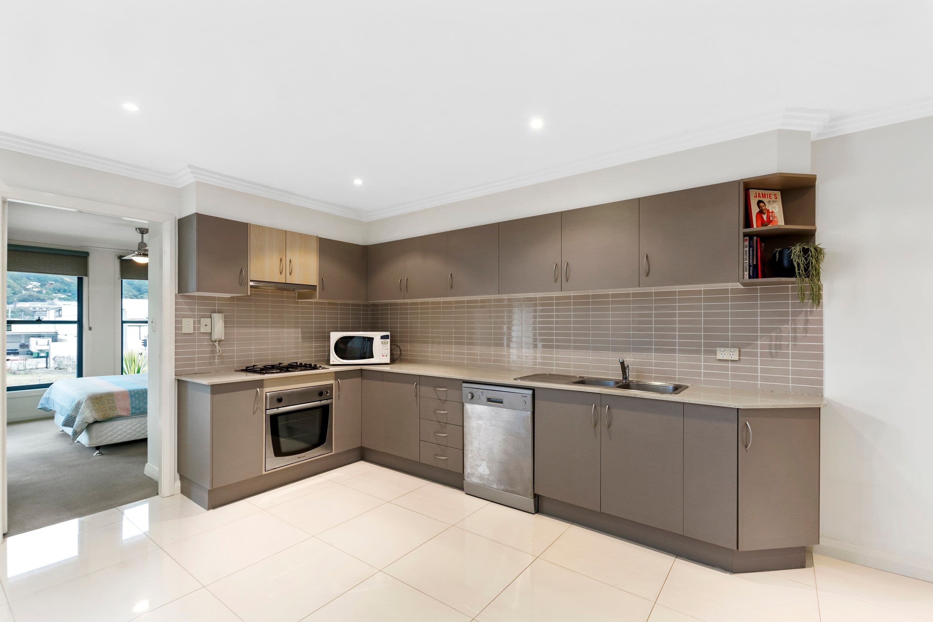 21 Franklin Avenue, Bulli NSW 2516, Bulli - Thumbnail 3