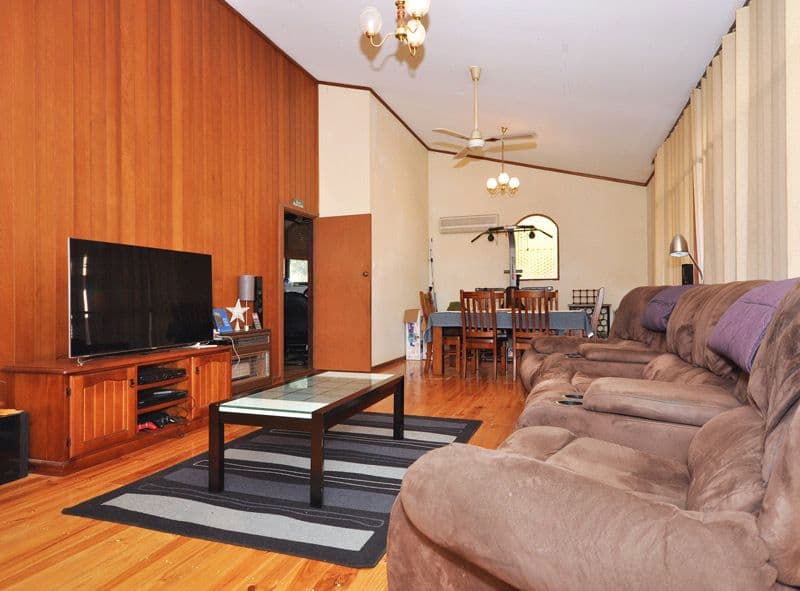 26 Oakridge Road, Aberfoyle Park SA 5159, Aberfoyle Park - Thumbnail 3