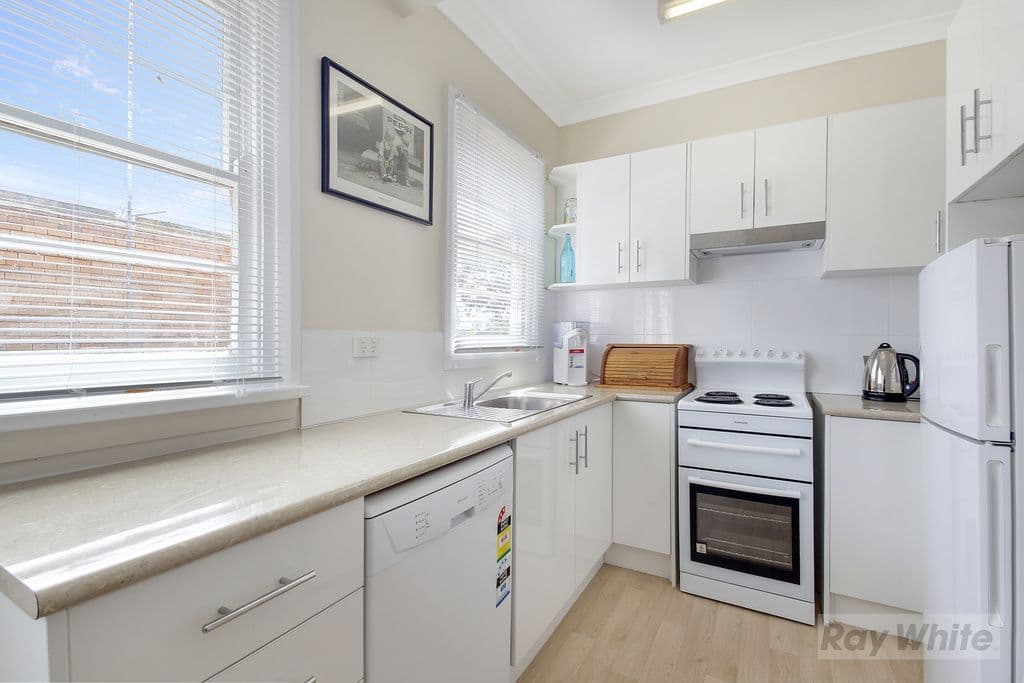 11 Robinson Street, Goulburn - Thumbnail 2